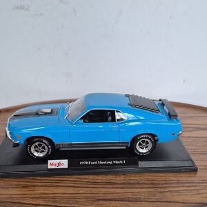 Maisto 1970 Ford Mustang 428 Cobra Jet Mach 1 Model Car Gently Displayed.
